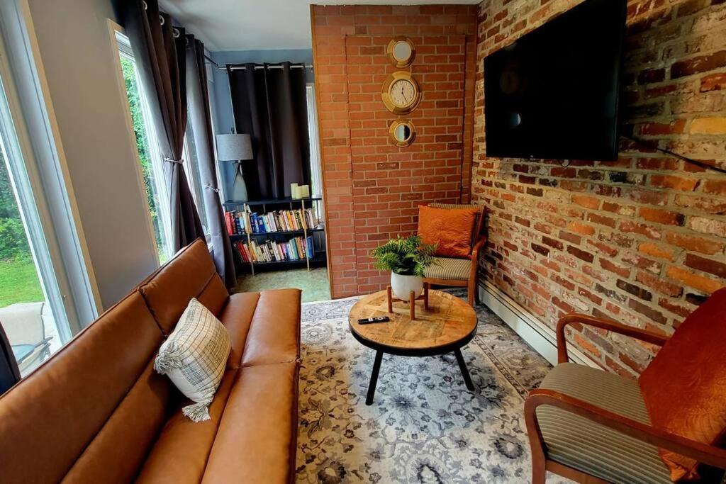 Unique & Peaceful Boston Home Luaran gambar