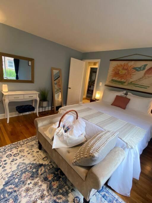 Unique & Peaceful Boston Home Luaran gambar