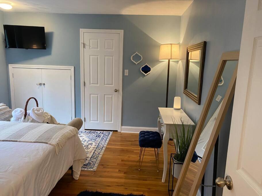Unique & Peaceful Boston Home Luaran gambar