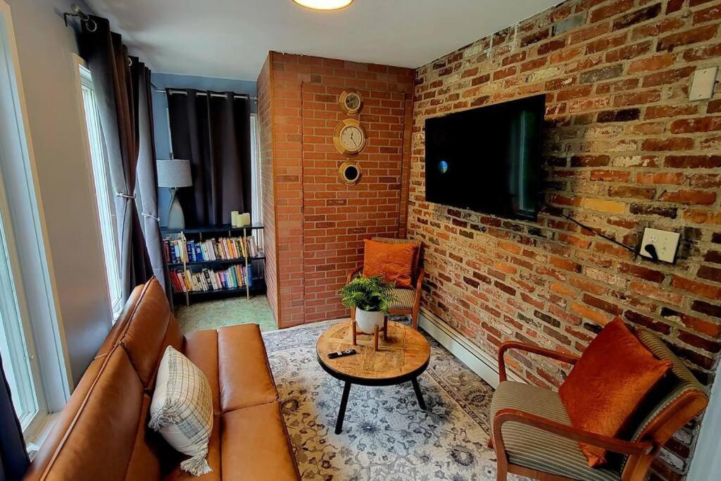 Unique & Peaceful Boston Home Luaran gambar