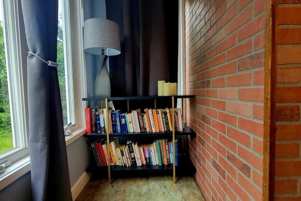 Unique & Peaceful Boston Home Luaran gambar