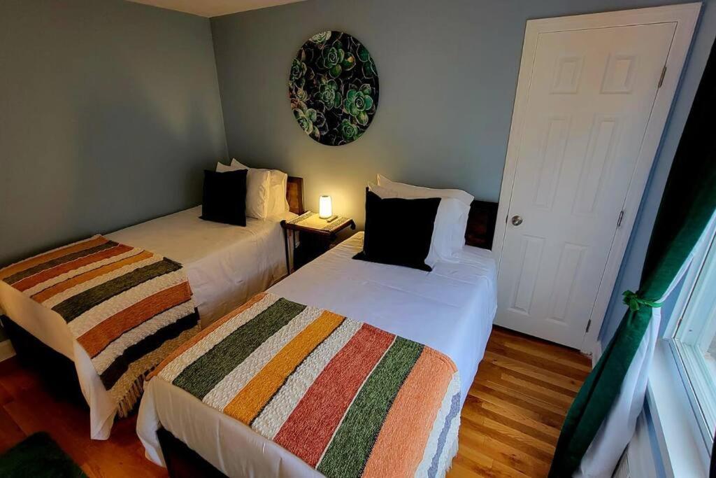 Unique & Peaceful Boston Home Luaran gambar