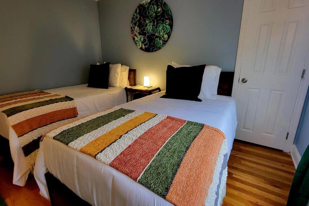 Unique & Peaceful Boston Home Luaran gambar